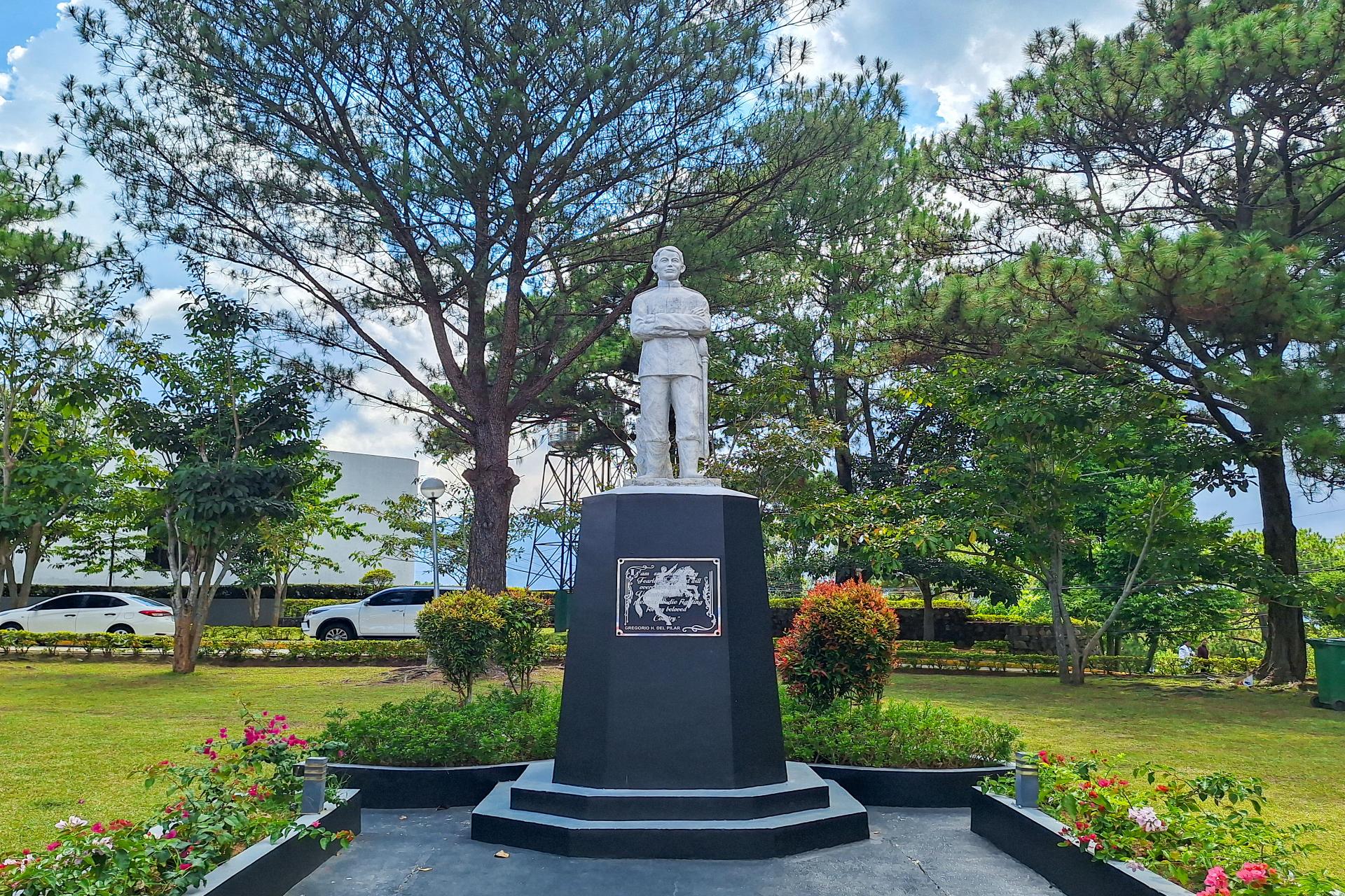 Gregorio Del Pilar Memorial Statue